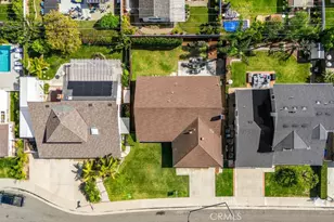 17532 Montbury Cir, Huntington Beach, CA 92649 - Photo 36