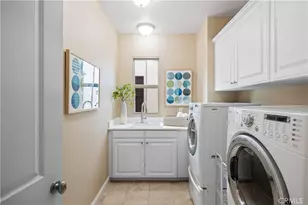 70 Twin Gables, Irvine, CA 92620 - Photo 26