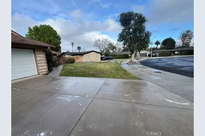 22435 Welby Way, West Hills, CA 91307 - Photo 2