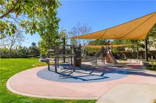 211 Canvas, Irvine, CA 92620 - Photo 24