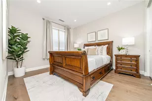 211 Canvas, Irvine, CA 92620 - Photo 18