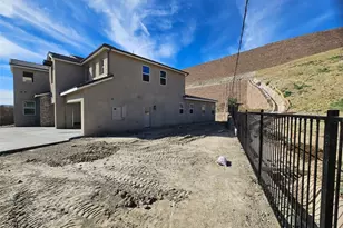 5887 Sunrise Rdg Ln, Lake Forest, CA 92679 - Photo 2