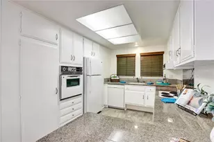 2327 Via Mariposa W, Laguna Woods, CA 92637 - Photo 12