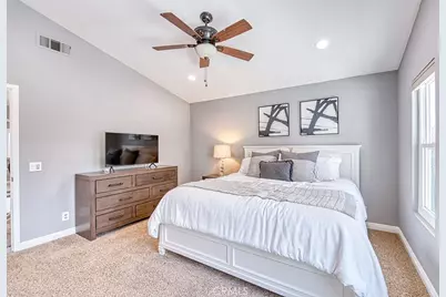 43 Calle Estero, Rancho Santa Margarita, CA 92688 - Photo 12