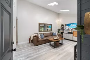 15 Big Dipper Ct, Newport Beach, CA 92663 - Photo 2