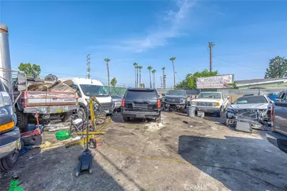 9041 Katella, Anaheim, CA 92804 - Photo 16