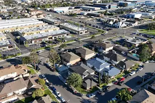 16932 Lilac Ln, Huntington Beach, CA 92647 - Photo 6