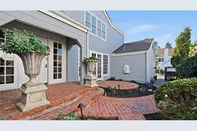 18 Hillsdale, Newport Beach, CA 92660 - Photo 6