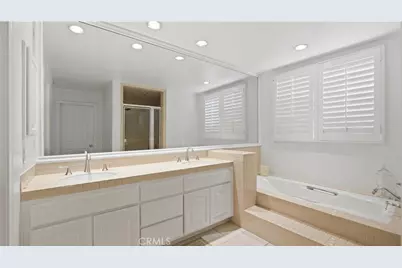 18 Hillsdale, Newport Beach, CA 92660 - Photo 16