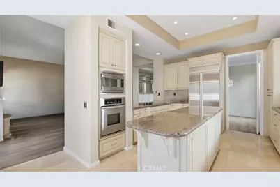 18 Hillsdale, Newport Beach, CA 92660 - Photo 12