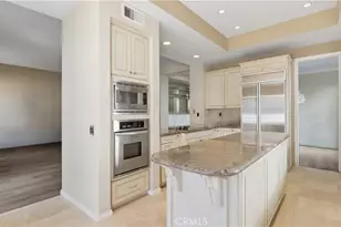 18 Hillsdale, Newport Beach, CA 92660 - Photo 12