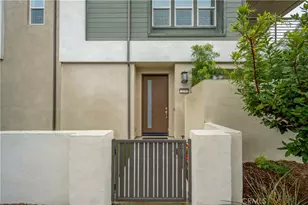 229 Chorus, Irvine, CA 92618 - Photo 2