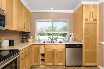 22482 Caminito Esteban, Laguna Hills, CA 92653 - Photo 10