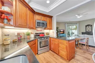 24419 Kingston Ct, Laguna Hills, CA 92653 - Photo 10