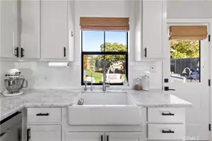 278 Virginia Pl, Costa Mesa, CA 92627 - Photo 8