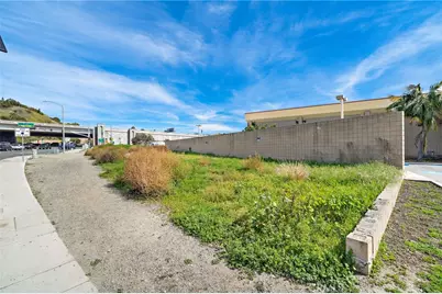 524 E Avenida Pico, San Clemente, CA 92672 - Photo 6
