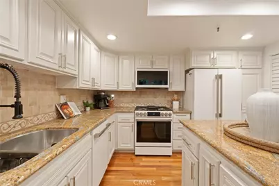 70 Sea Island Drive, Newport Beach, CA 92660 - Photo 8