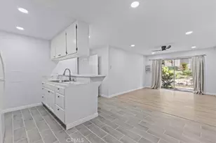 5585 E Pacific Coast Hwy, Long Beach, CA 90804 - Photo 2