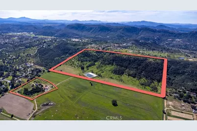 15300 Round Tree Road, Valley Center, CA 92082 - Photo 14