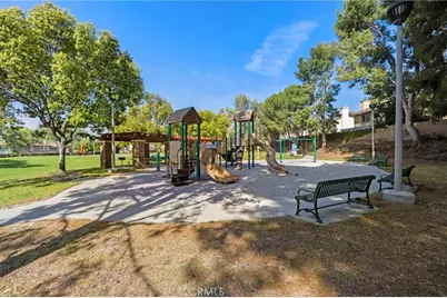 74 Linhaven, Irvine, CA 92602 - Photo 36