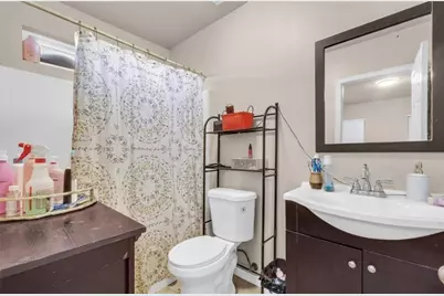 210 S Raitt, Santa Ana, CA 92703 - Photo 8