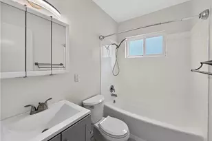 207 209 Baltimore Ave, Huntington Beach, CA 92648 - Photo 8