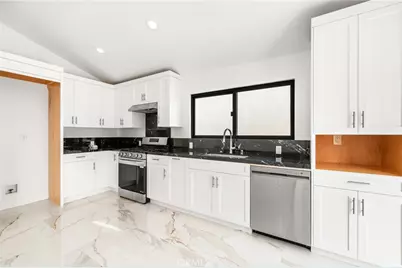 707 Begonia Avenue, Corona del Mar, CA 92625 - Photo 32