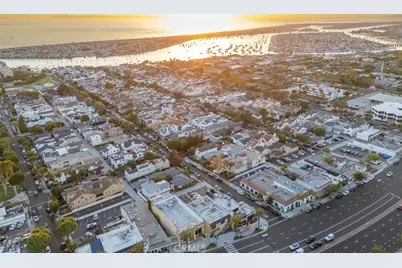 707 Begonia Avenue, Corona del Mar, CA 92625 - Photo 2