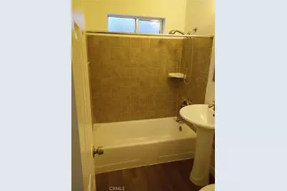 813 E Imperial, Los Angeles, CA 90059 - Photo 14