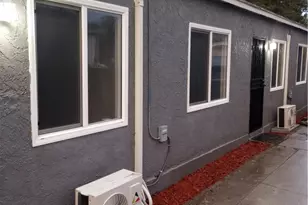 813 E Imperial, Los Angeles, CA 90059 - Photo 4