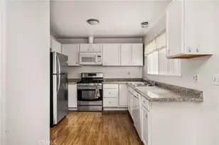 9732 Pettswood Dr Dr, Huntington Beach, CA 92646 - Photo 8