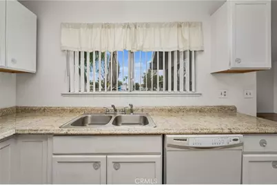 9732 Pettswood Drive Drive #12, Huntington Beach, CA 92646 - Photo 10