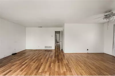 9732 Pettswood Drive Drive #12, Huntington Beach, CA 92646 - Photo 12