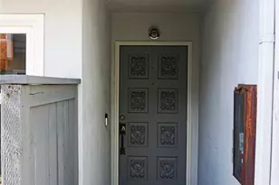 604 Lassen Ln, Costa Mesa, CA 92626 - Photo 2