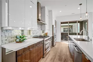 24 Ebb Tide, Newport Beach, CA 92663 - Photo 10