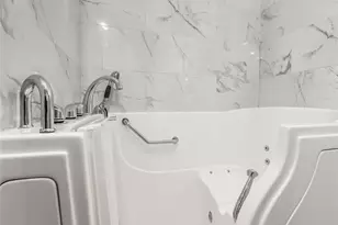 2750 E Diana Ave, Anaheim, CA 92806 - Photo 22