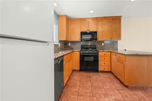 2750 E Diana Ave, Anaheim, CA 92806 - Photo 16