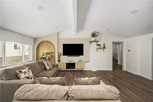 23301 Ridge Route Dr, Laguna Hills, CA 92653 - Photo 4