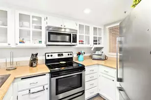 1200 Pacific Coast Hwy, Huntington Beach, CA 92648 - Photo 10