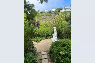 766 Pelican, Laguna Beach, CA 92651 - Photo 26