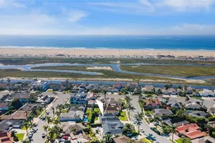 22102 Surfrider Ln, Huntington Beach, CA 92646 - Photo 18