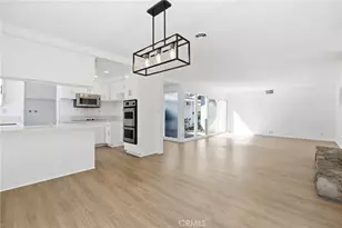 22102 Surfrider Ln, Huntington Beach, CA 92646 - Photo 4