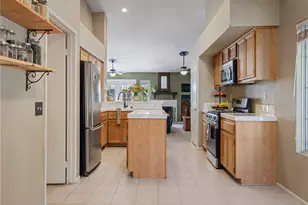 36600 Cheval Dr, Winchester, CA 92596 - Photo 16