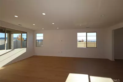 28908 Vertex Way, Canyon Country, CA 91350 - Photo 6