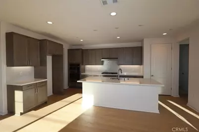 28908 Vertex Way, Canyon Country, CA 91350 - Photo 4