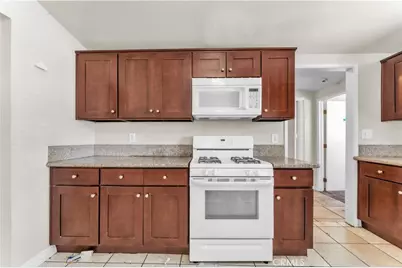 20020 Alburtis Avenue, Lakewood, CA 90715 - Photo 4