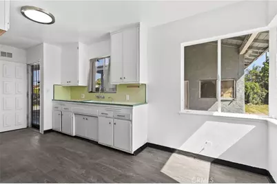 2106 W Forest, Anaheim, CA 92804 - Photo 6
