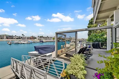 16397 Wimbledon Lane, Huntington Beach, CA 92649 - Photo 2