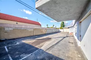 15821 S Myrtle, Tustin, CA 92780 - Photo 22