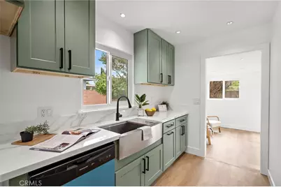 1410 W Camden Place, Santa Ana, CA 92704 - Photo 10